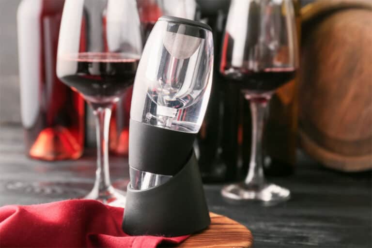 Wine Decanter vs Aerator - What's the Difference? - Bar and Drink