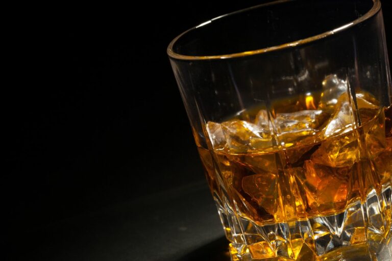 What Is Mead? Everything You Need To Know Bar and Drink