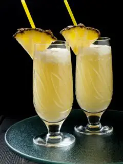 Frozen Pineapple Cocktail: A Refreshing Summer Guide cover